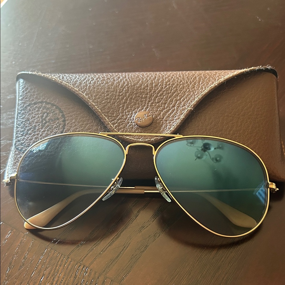 Ray-Ban Aviator Sunglasses Arista / Crystal Gradient Light Blue Lens